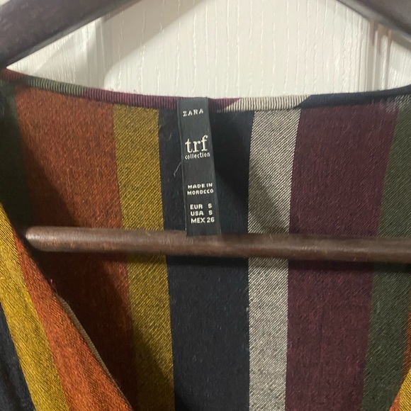 Beautiful Zara striped dress with belt and pockets - Picture 3 of 3